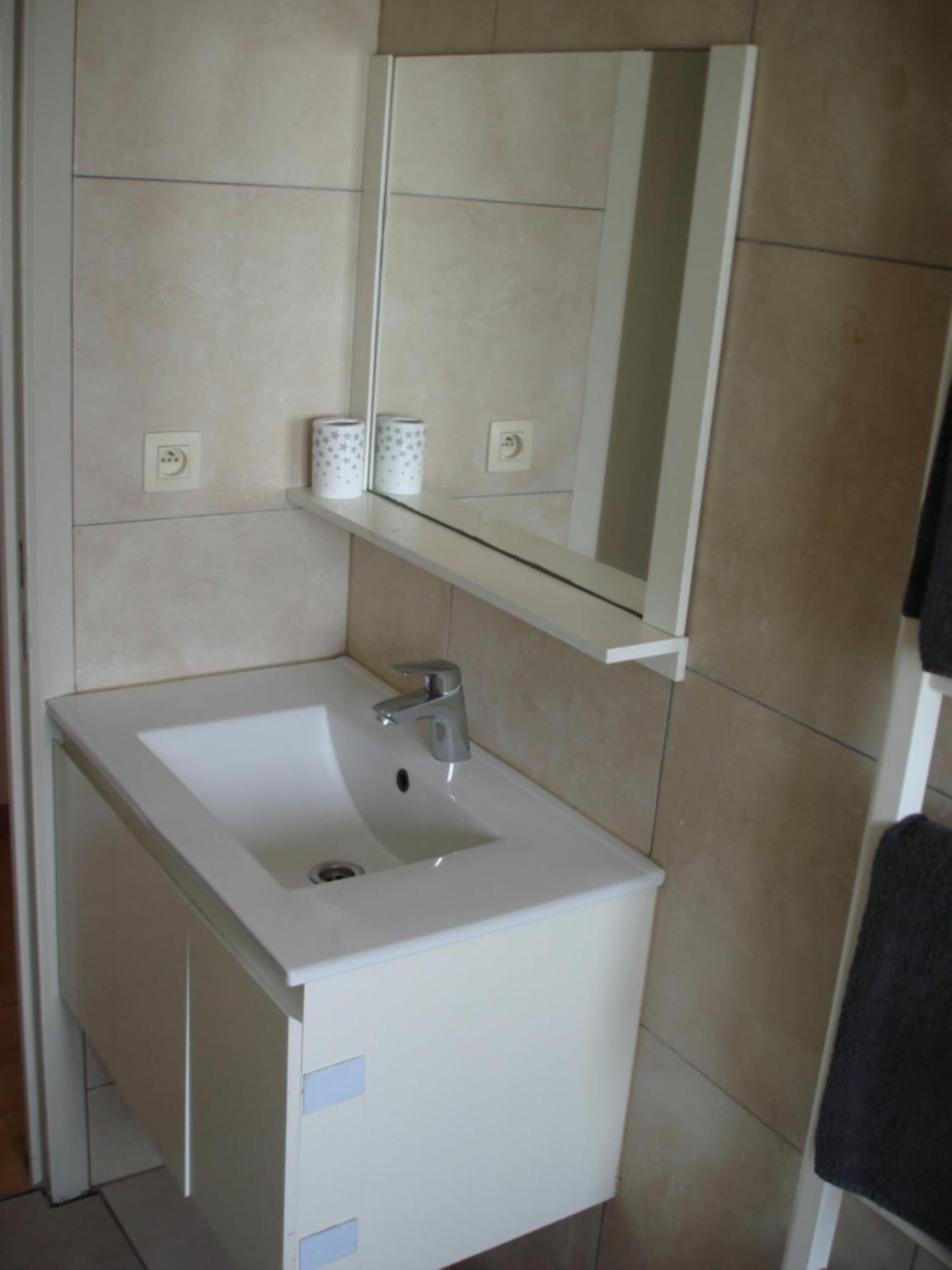 Appartement Courcelles Экстерьер фото